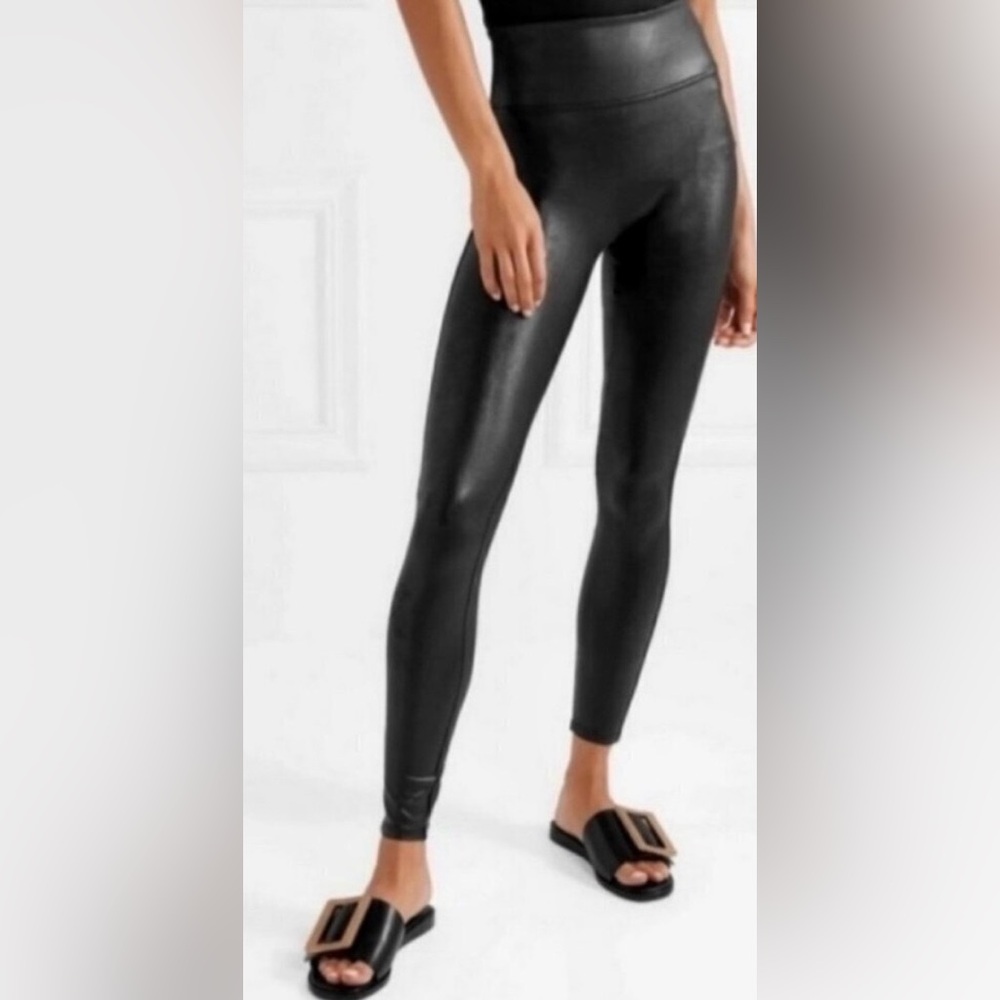 Spanx Black Faux Leather Leggings. Size Medium in mint condition (no flaws)